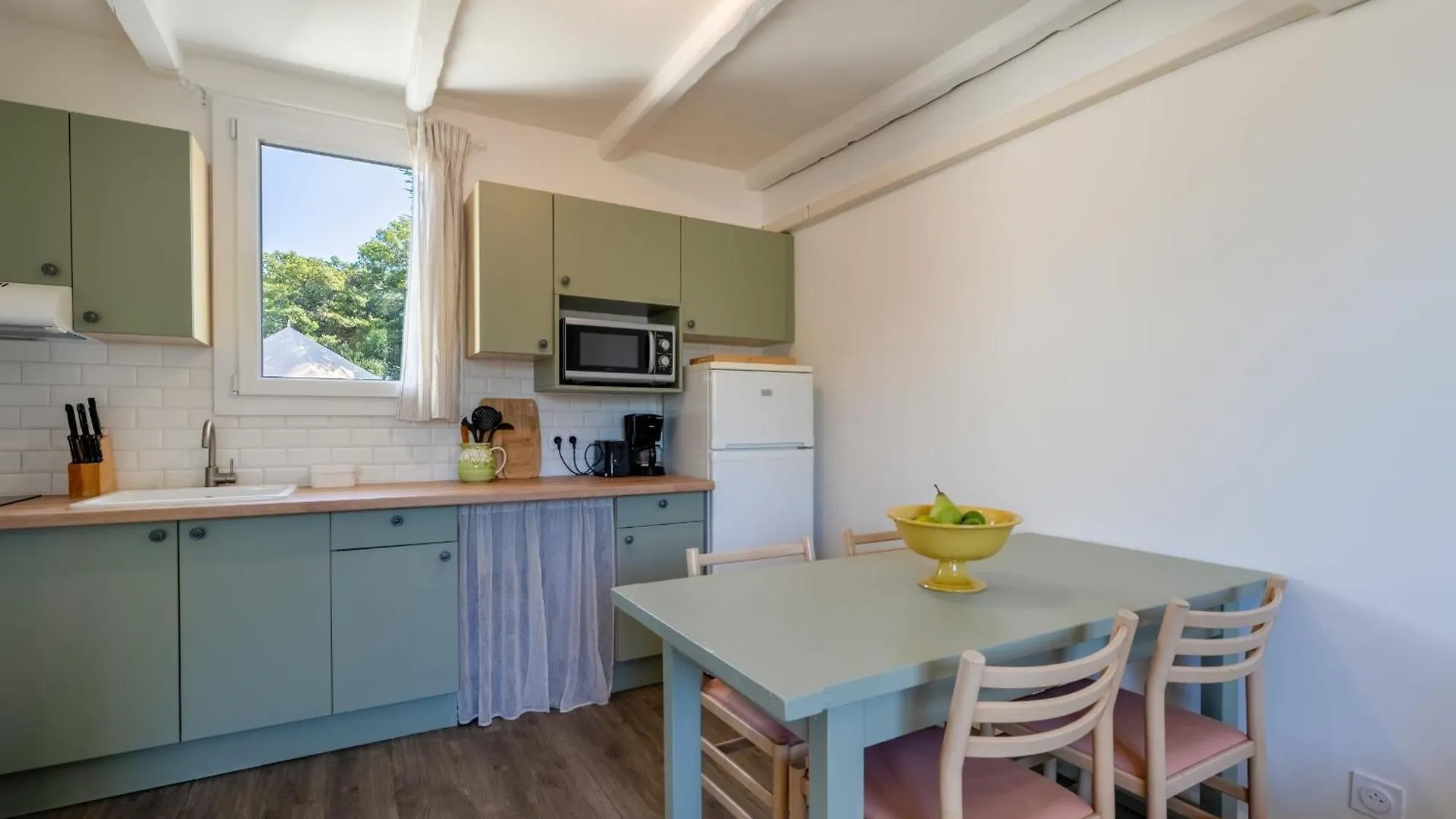 Holiday home Small Stone Mas T2 In A Tourist Residence La Roque-sur-Pernes