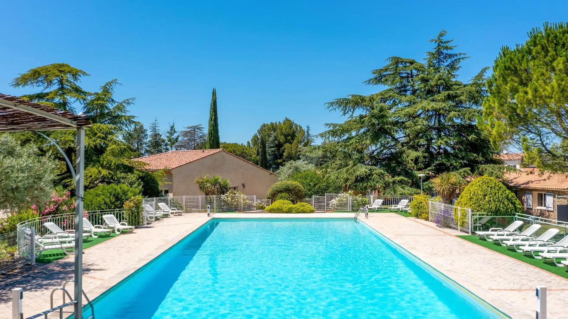 Holiday home Small Stone Mas T2 In A Tourist Residence La Roque-sur-Pernes France
